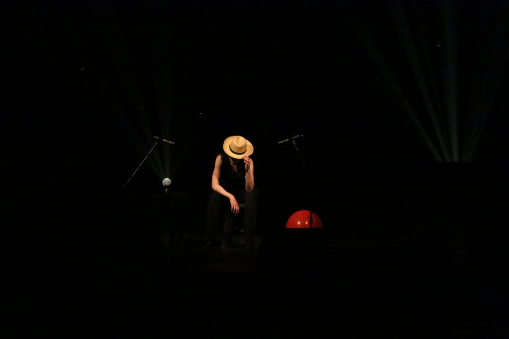 Francesca Santangelo Performing "Scratch - Solo work for amplified ballon" (Rolf Wallin) at Tomarimbando 20186
